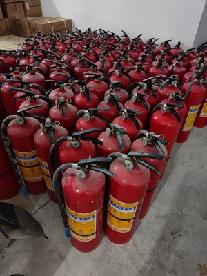 上門搬運 過期滅火器回收 廢舊 干粉 消防器材收購 當場結(jié)算